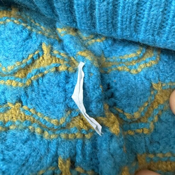 United Color Of Benetton Sleeveless Sweater - Picture 6 of 6